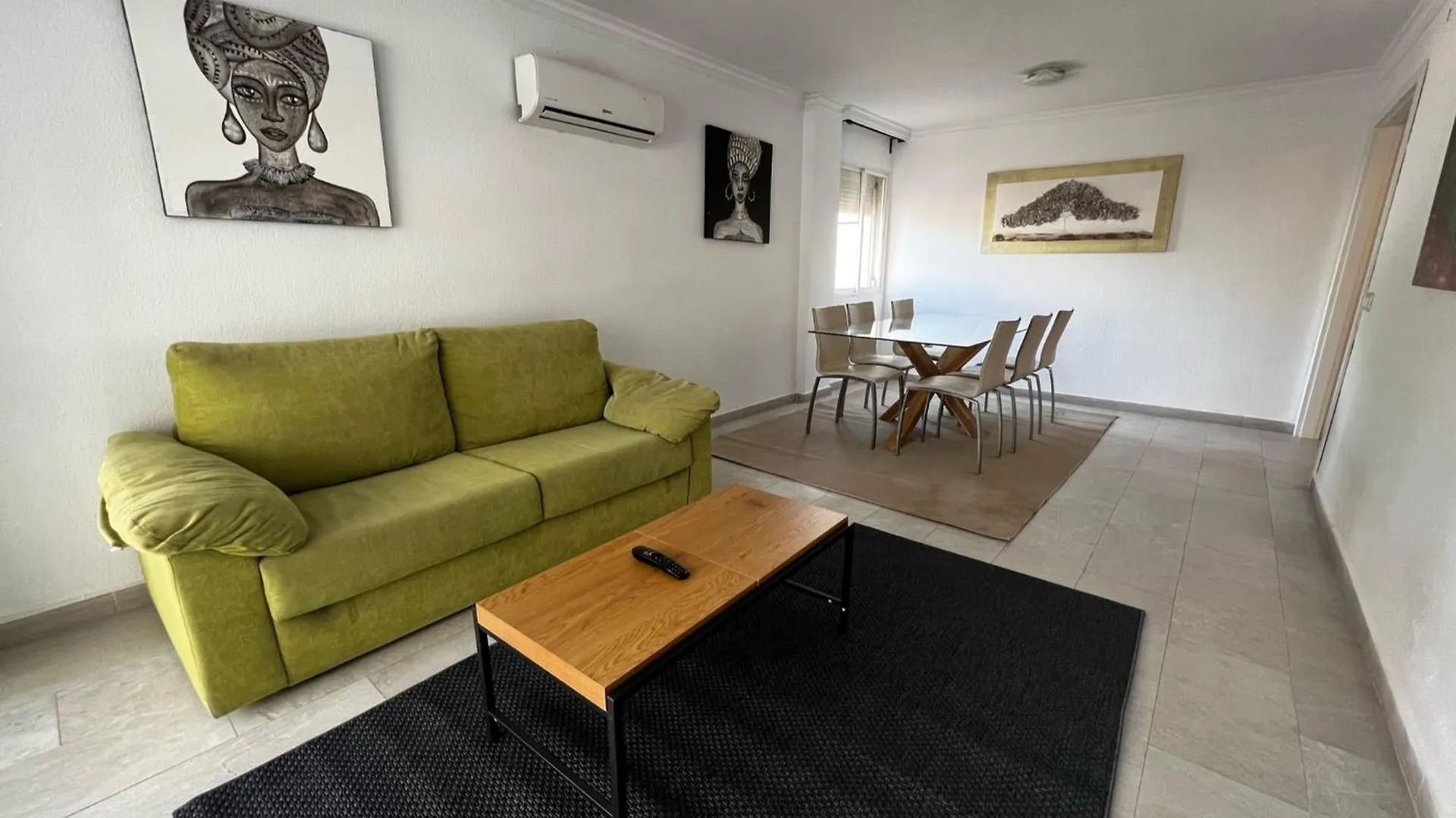 Tres Habitaciones Parking Gratis Μάλαγα Ισπανία