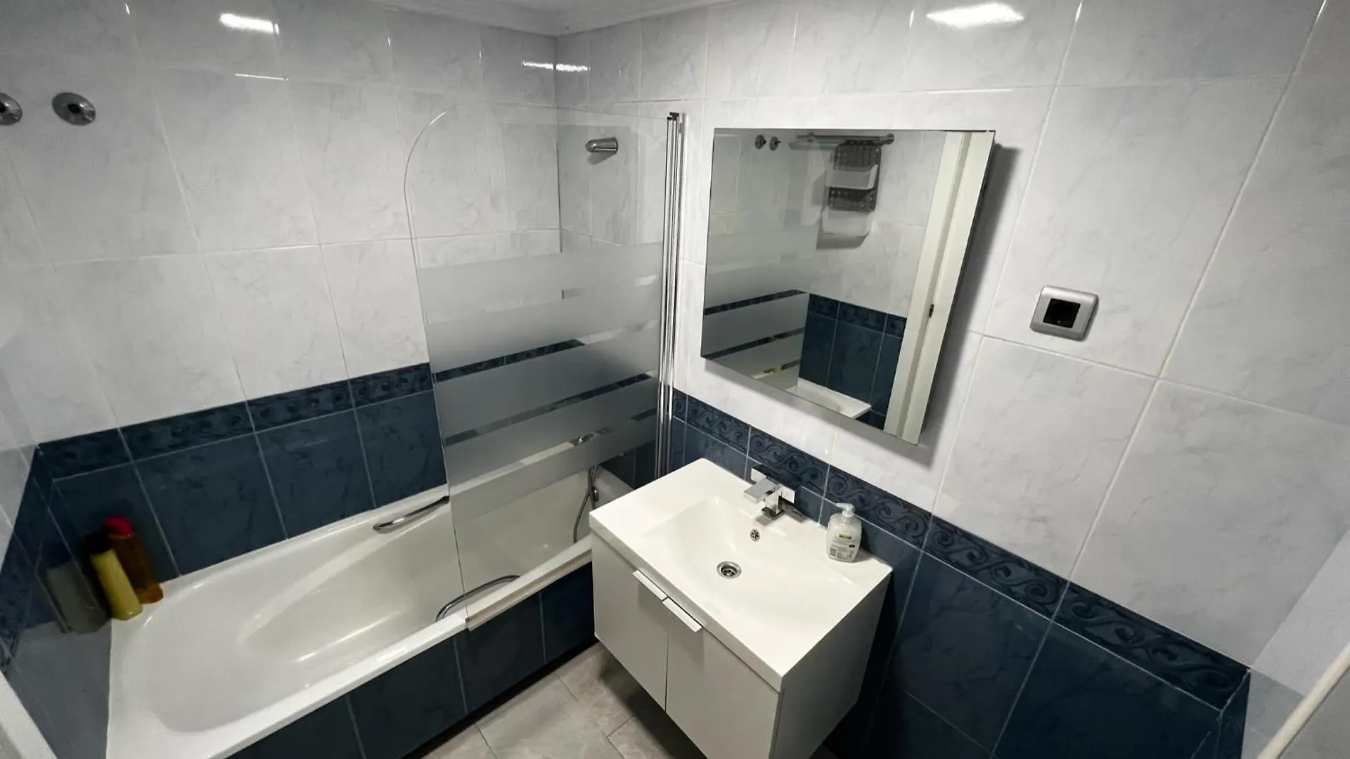 Tres Habitaciones Parking Gratis Μάλαγα Διαμέρισμα