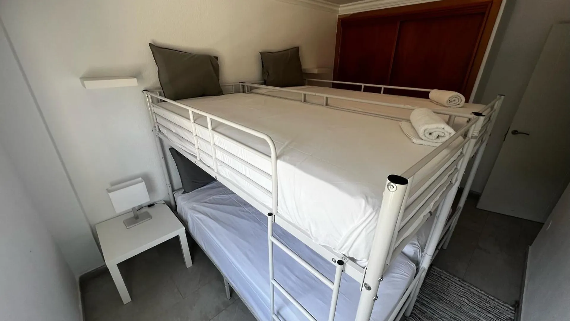 Διαμέρισμα Tres Habitaciones Parking Gratis Μάλαγα