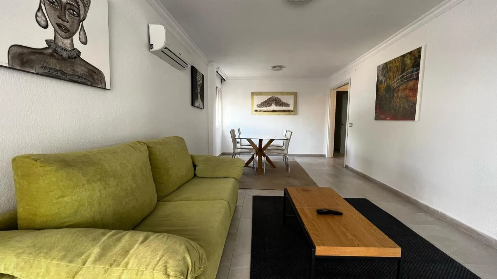Tres Habitaciones Parking Gratis Μάλαγα
